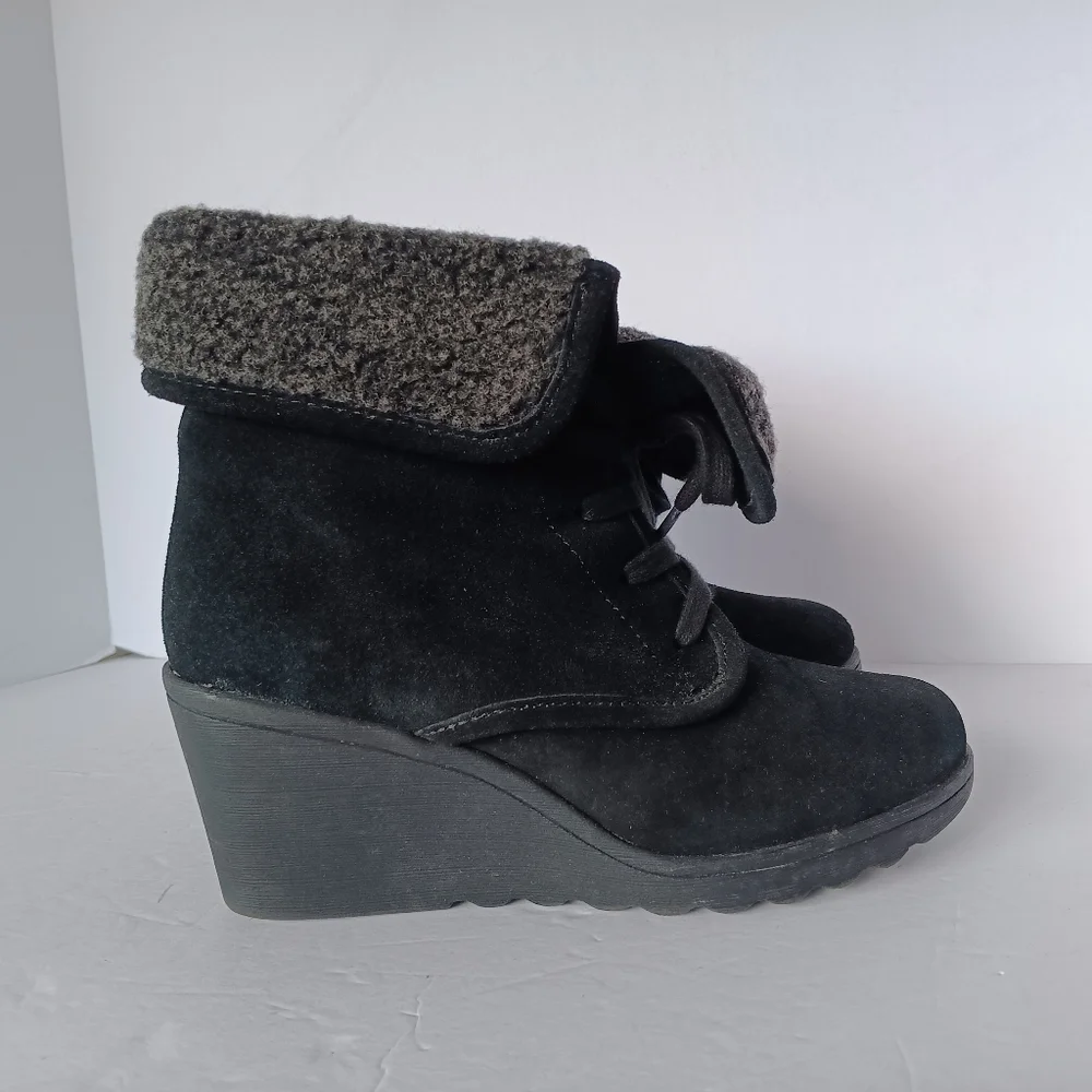 🖤 White Mountain Black Suede Leather Wedge Heels Ankle Boots Wool Laces 6.5